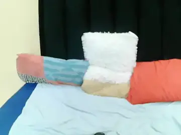Karenx23  live sex cam