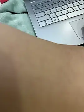 Bella_Rosewood  live sex cam