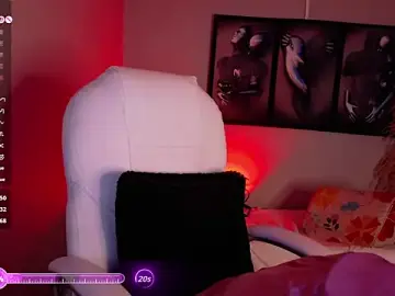 DollyWalker  live sex cam