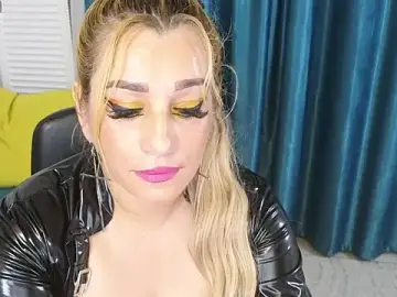 Julya_Parker  live sex cam