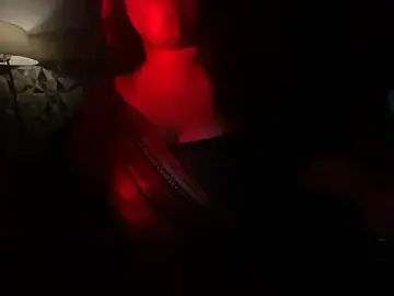 Warmyiiii  live sex cam