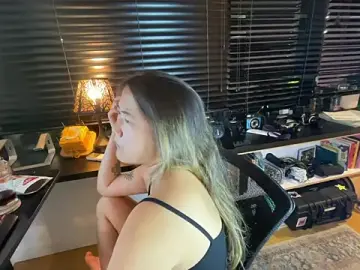 Kaylawang  live sex cam