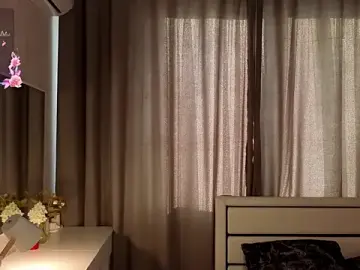 DaynaMacha  live sex cam