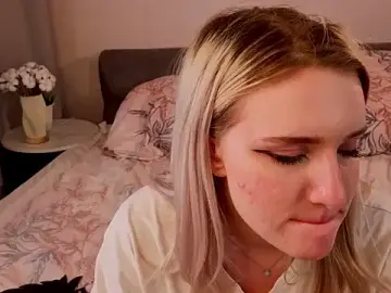 DorthaDunt  live sex cam