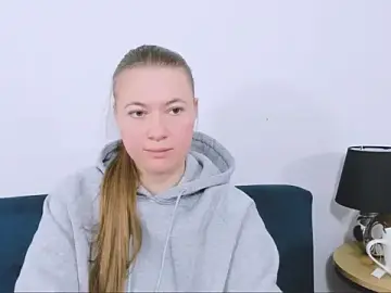 LeaNaughty  live sex cam