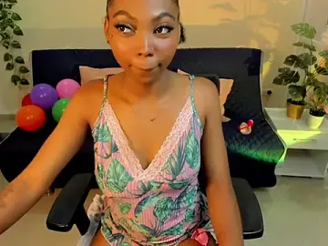 Tayloor_Hil  live sex cam