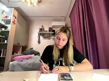 VelvetPinnick  live sex cam
