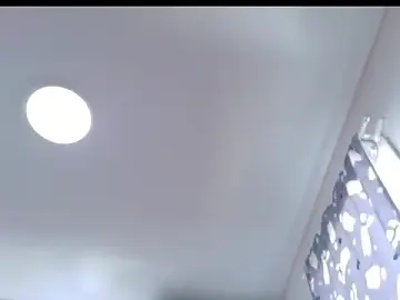 Rui_87  live sex cam