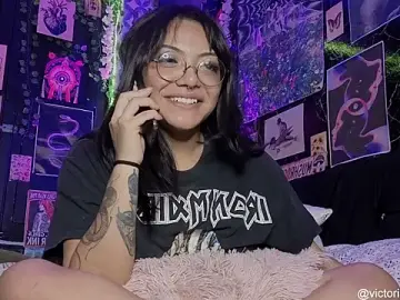 Victoriia_thompson  live sex cam