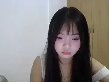 Anamis18  live sex cam