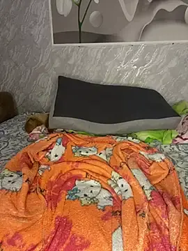 Korolevaaa11  live sex cam