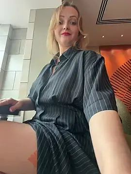 SaintlyRiskyAnnebelle  live sex cam