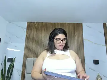 Carlotta-velour  live sex cam