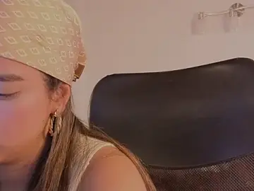 Emilyrouxe  live sex cam