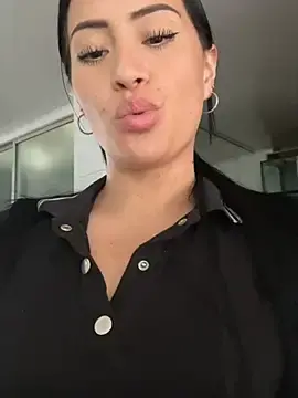 Sara_luna_  live sex cam