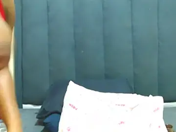 Kittykhloe22  live sex cam