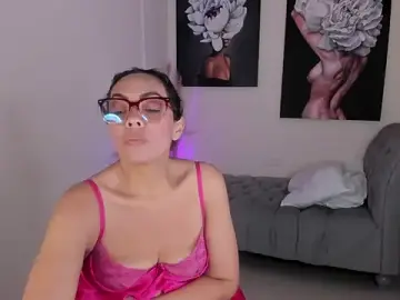 Miapins  live sex cam