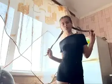 AlesiaGrainger  live sex cam