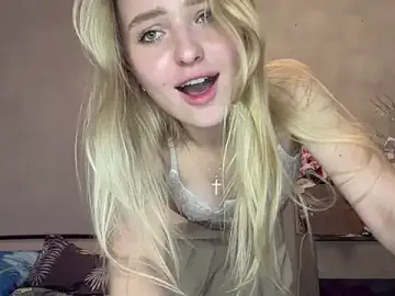 CatrinaRingquist  live sex cam