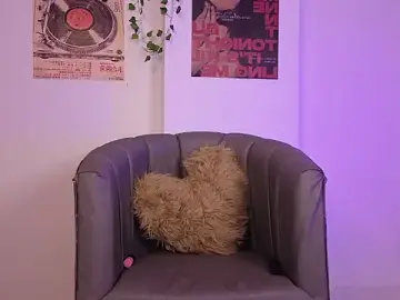 CoralieBronson  live sex cam