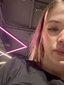 Star_Mia69  live sex cam