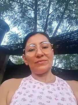 Maturexxxnaughty  live sex cam