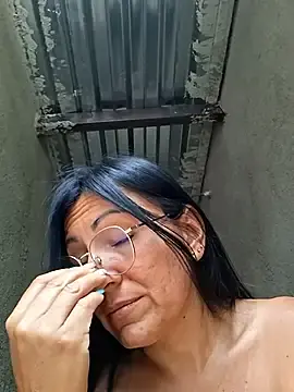 Maturexxxnaughty  live sex cam