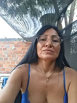 Maturexxxnaughty  live sex cam