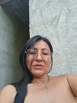 Maturexxxnaughty  live sex cam