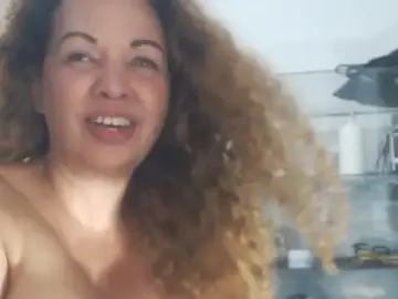BustyAmanda  live sex cam