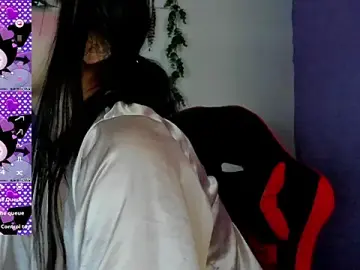 Cloeandtyfanny  live sex cam