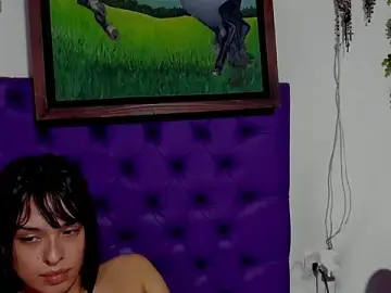 Cloeandtyfanny  live sex cam