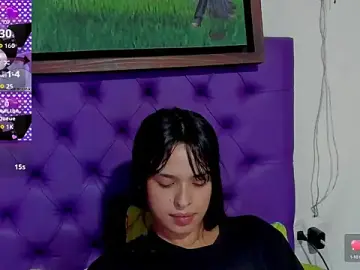 Cloeandtyfanny  live sex cam