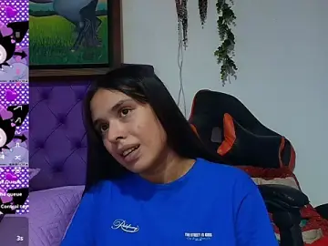 Cloeandtyfanny  live sex cam