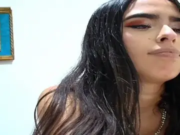 Cloeandtyfanny  live sex cam