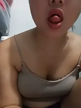 Emma-cutee  live sex cam