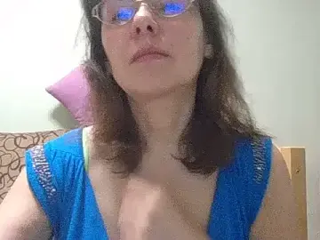 HollyJewel  live sex cam