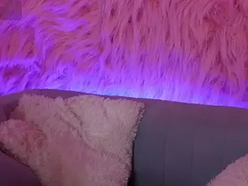 OneLaya  live sex cam