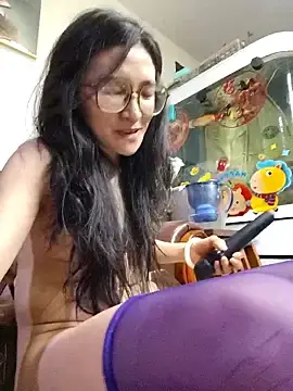 Yinyin326  live sex cam
