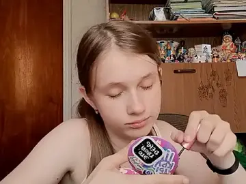 CecilleSollors  live sex cam