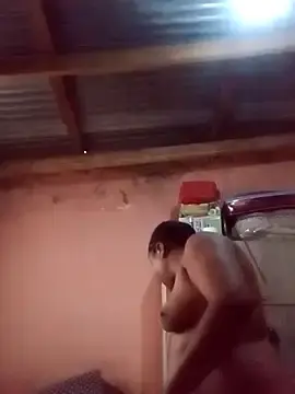 Curvypeachy  live sex cam
