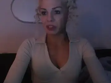 DesireableBlonde  live sex cam
