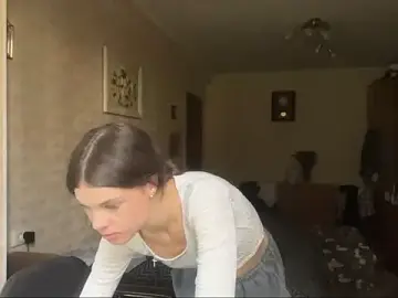 IlonaPitcock  live sex cam