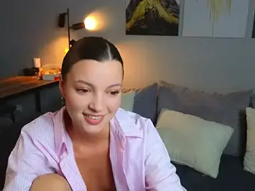KitKatie  live sex cam