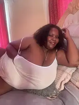 Michyboldy  live sex cam