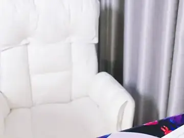 Minnier_abg18  live sex cam