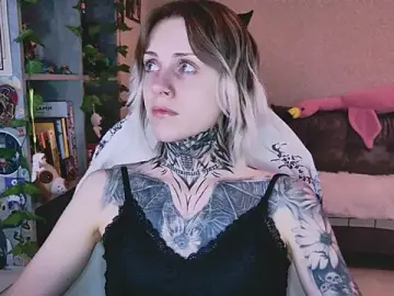 NaniMoore  live sex cam