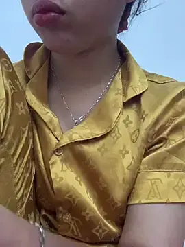 Nguyenha11  live sex cam