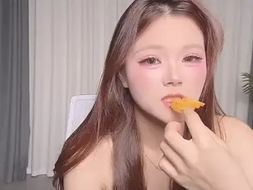 Q-Q-111  live sex cam