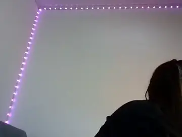 SamanthaSmith77  live sex cam